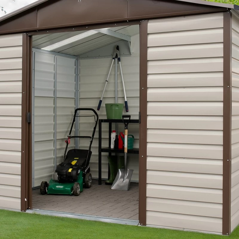 Abri De Jardin Métal Beige Et Marron 11,39m² + Kit D'ancrage Inclus - YARDMASTER – Image 4